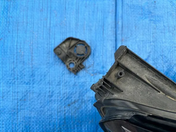 PEUGEOT 308 T9 Faro Delantero Derecho image 4