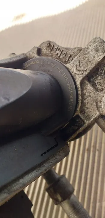 Válvula EGR Citroen C3 III 1.5 BLUEHDI image 4