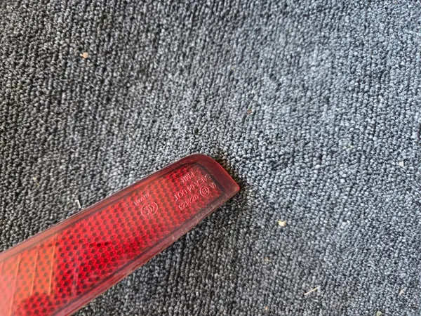 Vasen takapuskuriheijastin Volkswagen Golf 6 image 2