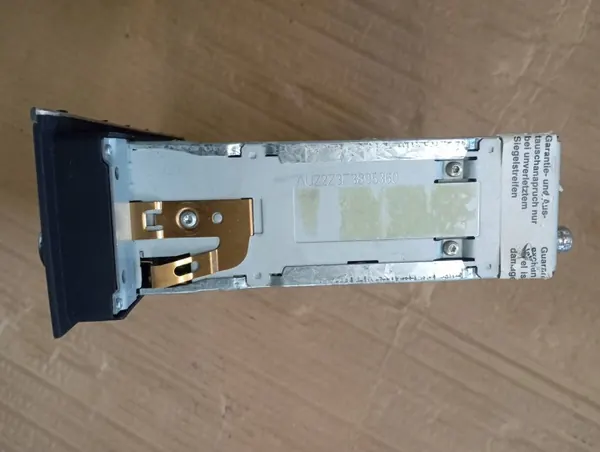 Audi Concert Radio OEM YGM1789 voor A4/S4 B7 8E/8H image 7