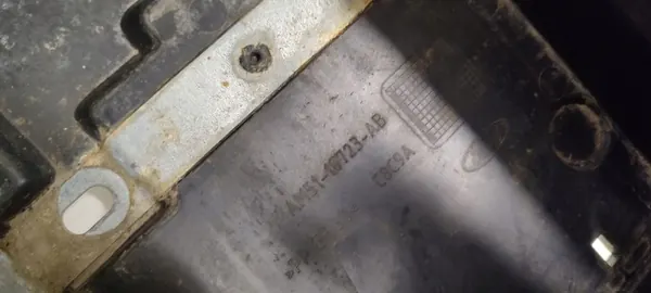 Batterilåda Ford Focus Mk3 OEM - Begagnad Ford OE del image 3