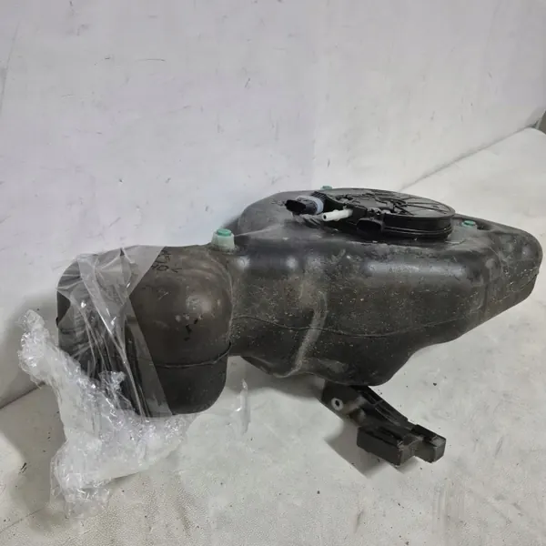 Hyundai Kona AdBlue tankpump OEM 31550-J9000 image 3
