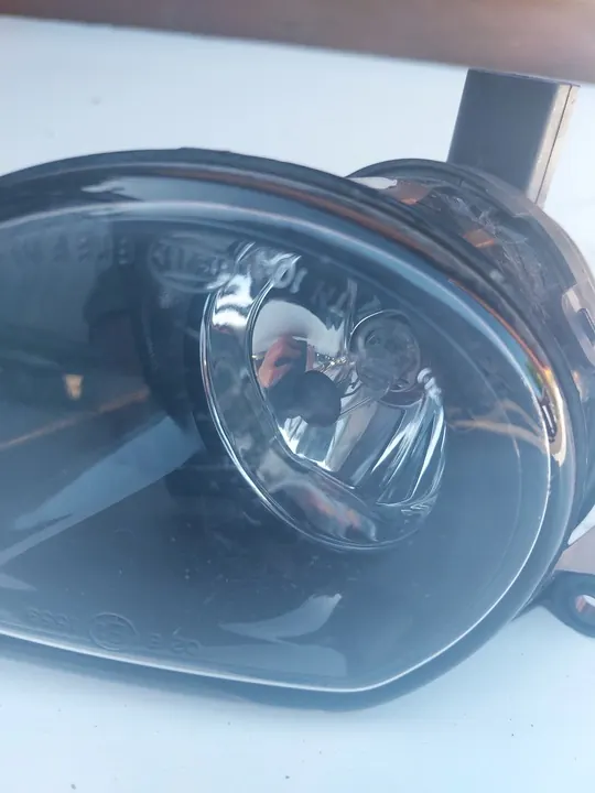 Farol de neblina Audi OE 8P0941700A image 4