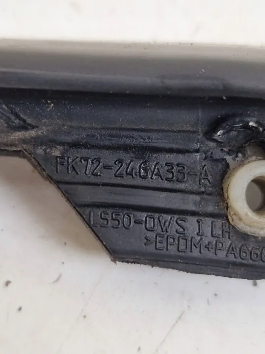 Land Rover Achterruitrubber OEM FK72246A33A image 5