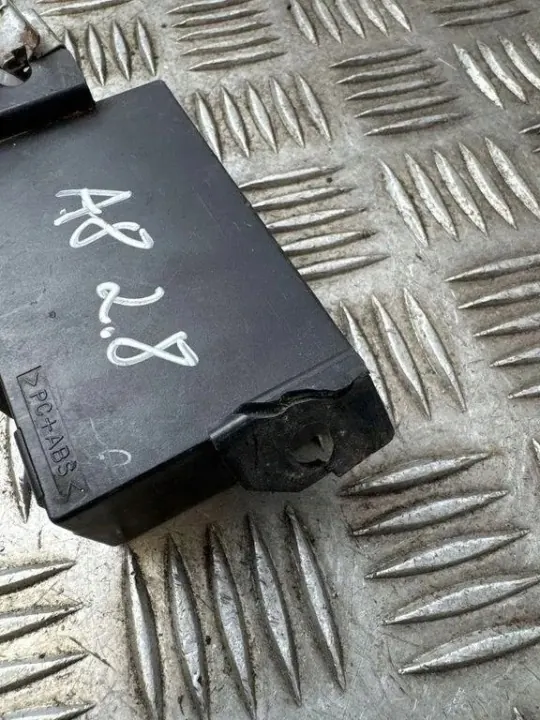 Audi Wegfahrsperrensteuergerät OEM 4B0953234 image 4