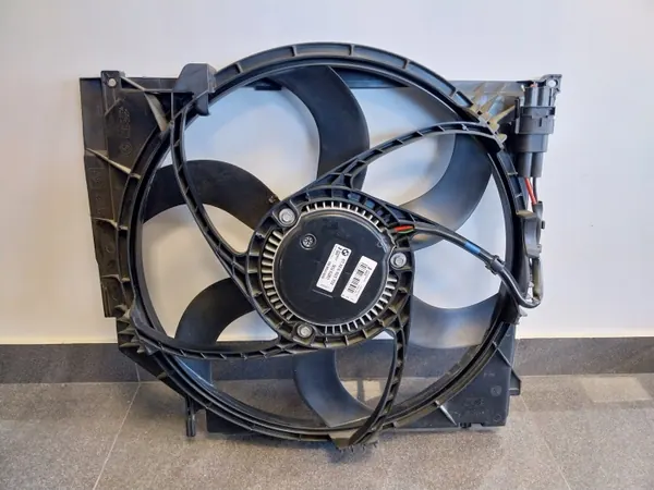 Ventilador radiador BMW X3 E83 Z4 E85 OEM 6925702 image 2