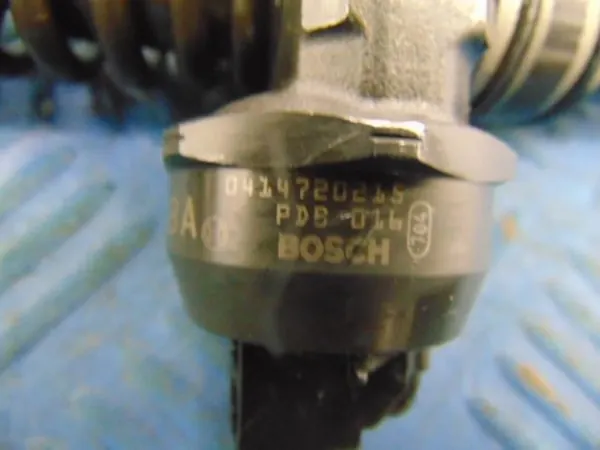 Jeu d'injecteurs diesel Skoda OE OEM 0414720215 image 5