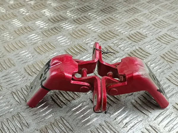 2020 KIA Stinger Vorderen Türscharniere OEM FOB51847 image 4