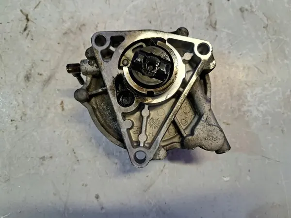 Imupumppu SAAB 9-3 Estate 1.9L 2008 OEM 93190660 image 3