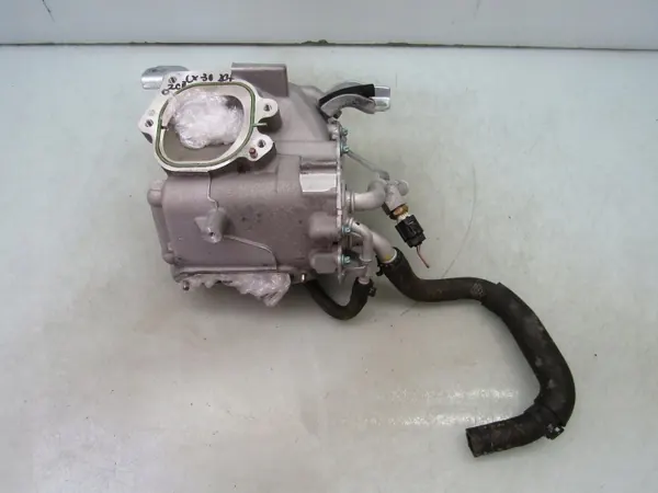Refroidisseur carburant Mazda CX-30 OEM HF01-13565C - Occasion image 3