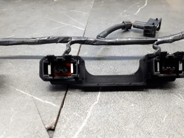 1H0973703 Injektorin asennus VW image 3