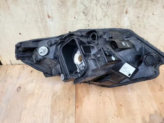 Linker voorlamp Mercedes Citan W415 image 3