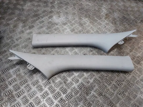 Jeu de Garnitures de Piliers OEM 858204Z000 image 2