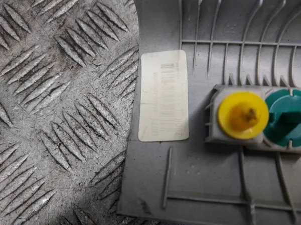 Jeu de Garnitures de Piliers OEM 858204Z000 image 6