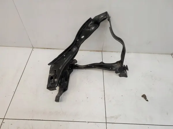 Support phare gauche avant OEM 212620021 Mercedes Classe E W212 image 2