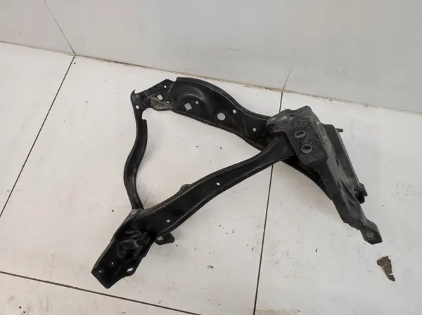 Support phare gauche avant OEM 212620021 Mercedes Classe E W212 image 7