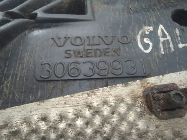 Montage Volvo XC70 II Cross AWD 2.4D 2000-2007 OEM 30639931 image 4