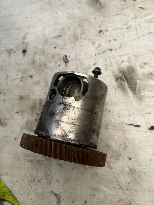 Olje pump Mercedes Vito Sprinter W212 2.2 CDI image 2