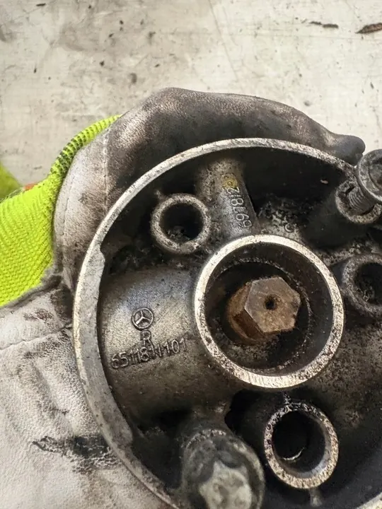 Olje pump Mercedes Vito Sprinter W212 2.2 CDI image 3
