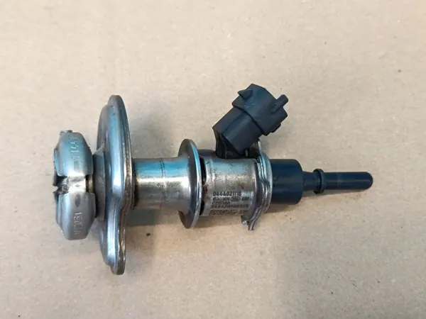 AdBlue-suutin OEM 05L131113AD Cupra Formentorille image 5