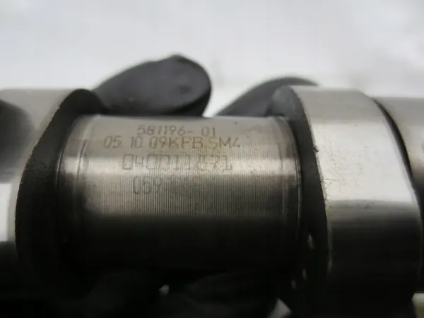 Vänster insugskamaxel Audi A6 C6 A4 B8 A5 A8 D4 Q7 Q5 2.7 3.0 TDI image 2