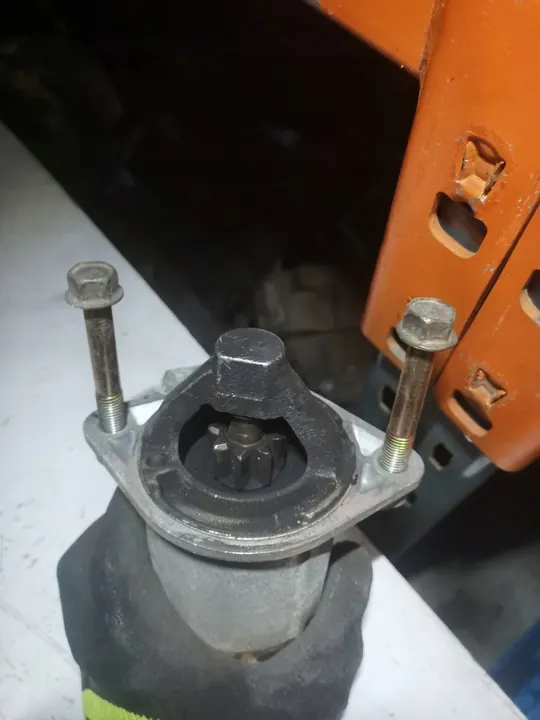 Motor de arranque Mitsubishi PININ 2.0 GDI Usado OEM image 3