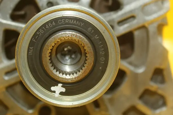 Vaihtovirtageneraattori Renault Megane V GT Nissan 1.2 TCE 31008040R image 8