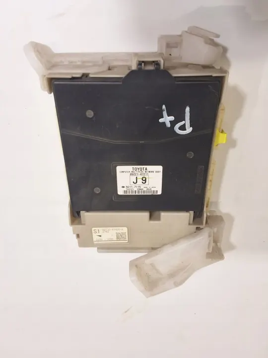 Toyota Komfortmodul OEM 89221-47211 für Prius+ image 2