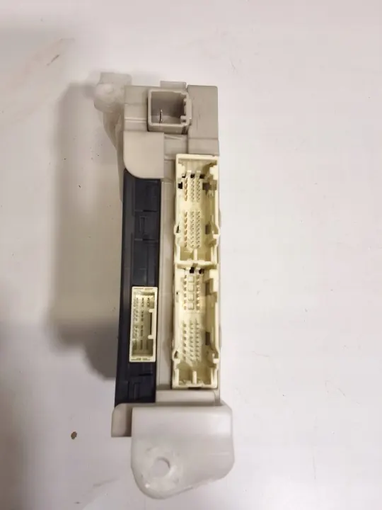 Toyota Komfortmodul OEM 89221-47211 für Prius+ image 4