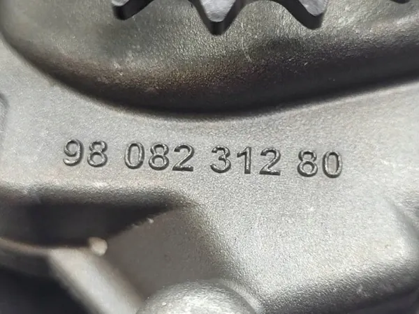 Pompe à huile OEM 9808231280 pour Peugeot Citroen C3 image 7