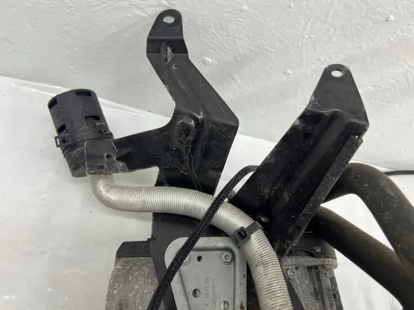 OEM 9807393380 Peugeot 308 II T9 Calefactor Webasto image 4