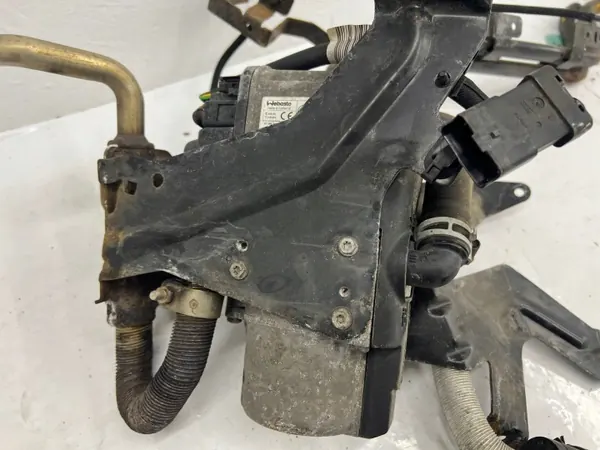 OEM 9807393380 Peugeot 308 II T9 Calefactor Webasto image 7