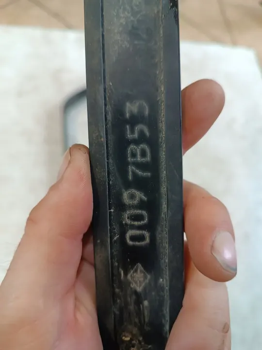 Mitsubishi Bränsletank Fäste ASX Lancer Outlander WB/1705A009 image 2