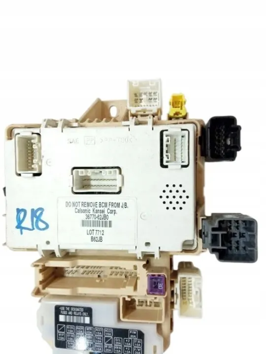 Zekeringkast OEM 36770-62JB0 Suzuki Swift IV image 2