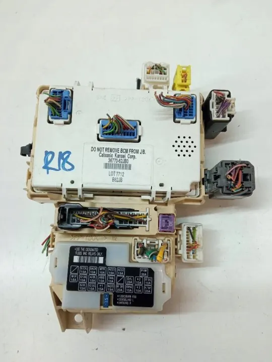 Zekeringkast OEM 36770-62JB0 Suzuki Swift IV image 3