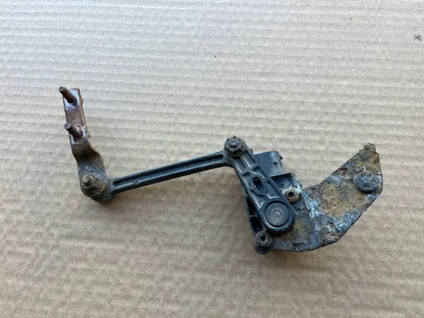 Sensor de Nível Farol Xenon OEM 8G9N-30492-AA image 3