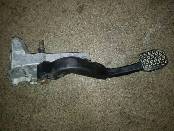 BMW Bromspedal OEM 1158993 för 3 TOURING E36 image 2