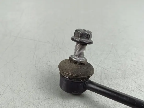 KIA Stinger Vorderer Stabilisatorlenker OEM FOB56864 image 3