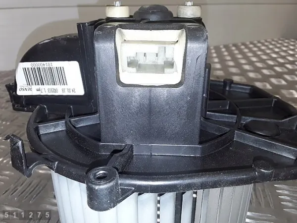 Peugeot Värmefläkt OEM 181428100 - Begagnad image 3