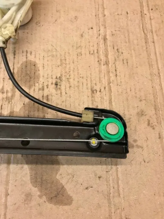 OEM ROC1211 Vänster bakdörrs fönsterreglage image 7