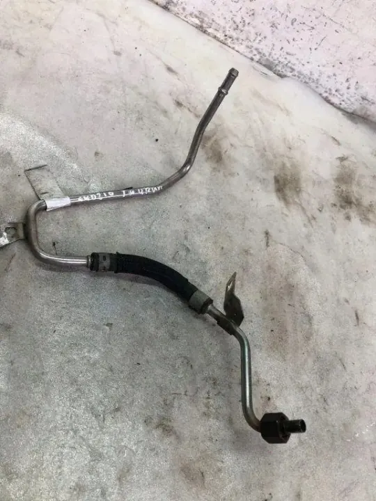 EGR-putki OEM 04L131552GJ VW Touran 2.0L Dieselille image 2