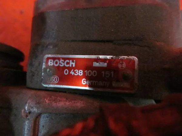 Distributeur carburant Audi 90 2.0 OEM 0438100151 image 6