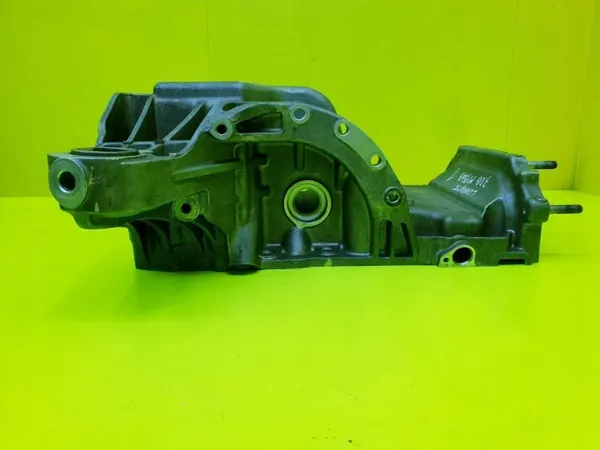 Öljypannu OEM 304401 Maserati Levante Ghibli image 5