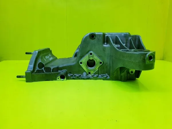 Öljypannu OEM 304401 Maserati Levante Ghibli image 8