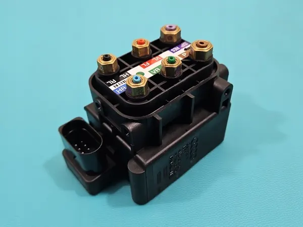 Federbeinverteiler OEM 4H0616013A für Audi A6 C7 image 2