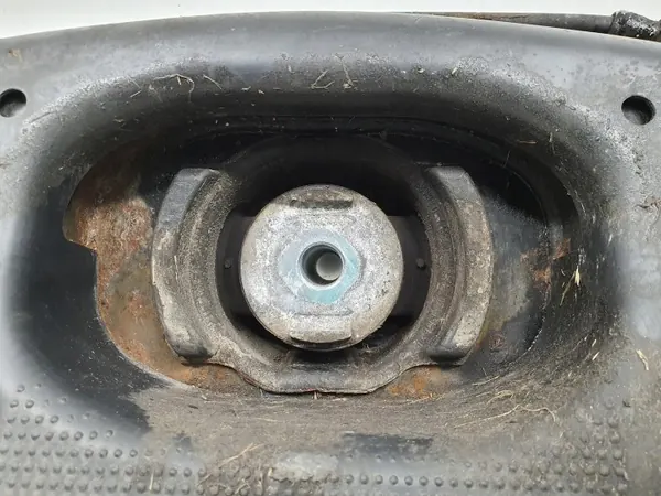 W169 Hinterachsschwinge - Gebrauchtes Mercedes-Benz OE image 7