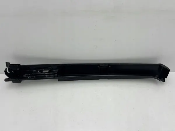 Panneau de pilier arrière droit VW Crafter II 7C OEM 7C0809028A image 6