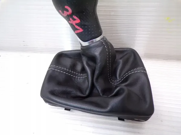 Soufflet de Levier OEM MIESZEK GAŁKA LEWARKA AUDI A4 B9 image 3