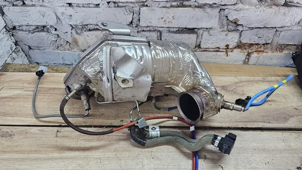 RT156 Dacia Sandero III 1.0i Catalisador image 3