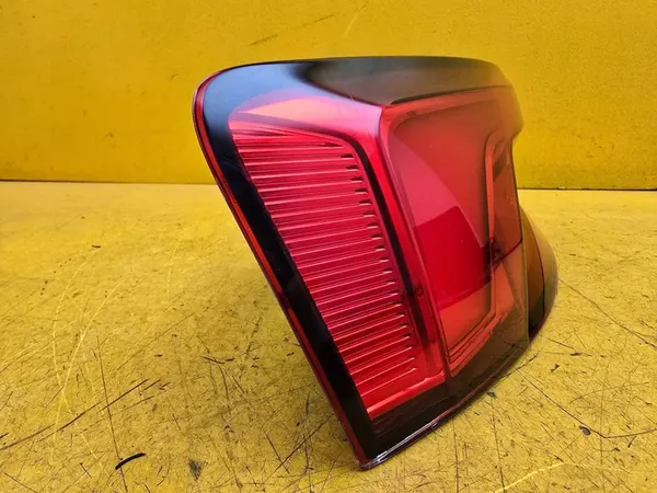 AUDI A5 8W LUZ TRASERA IZQUIERDA MATRIX 8W6945091D image 4